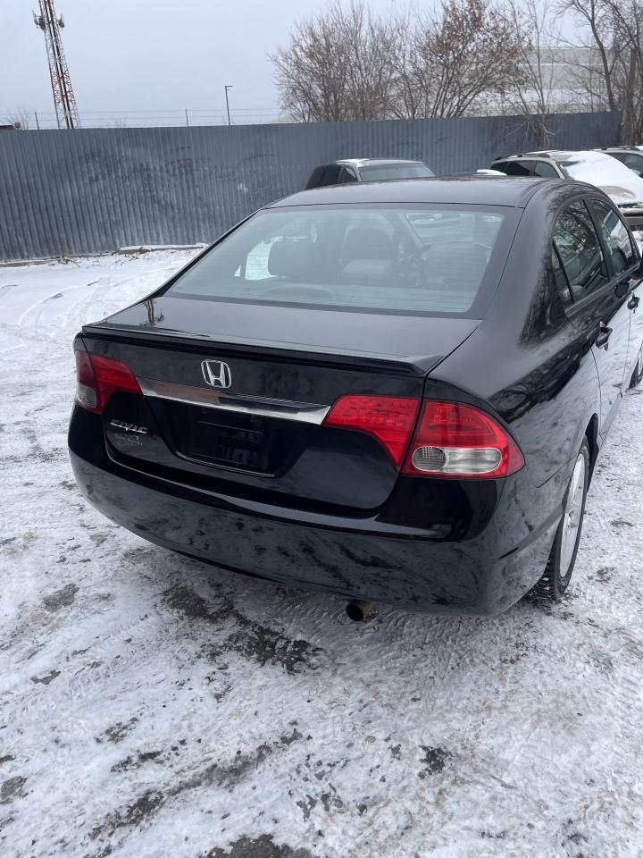 2009 Honda Civic 4dr Auto Sport sunroof alloys ac low km Photo