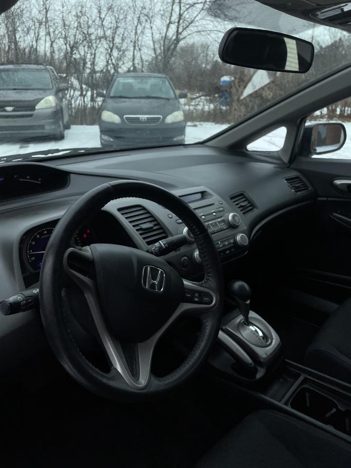 2009 Honda Civic 4dr Auto Sport sunroof alloys ac low km Photo