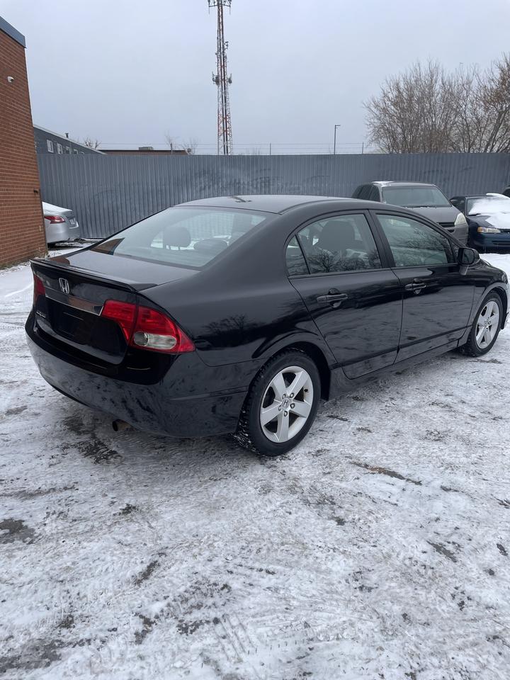 2009 Honda Civic 4dr Auto Sport sunroof alloys ac low km Photo
