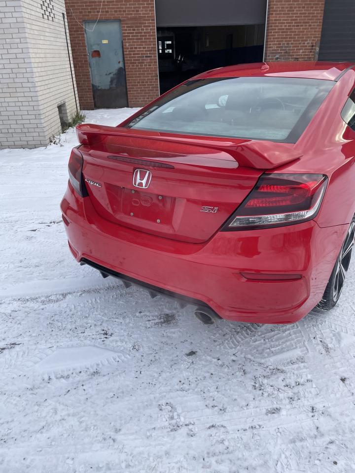 2015 Honda Civic Coupe SI 2dr 6 speed manual  navigation backup camera Photo3