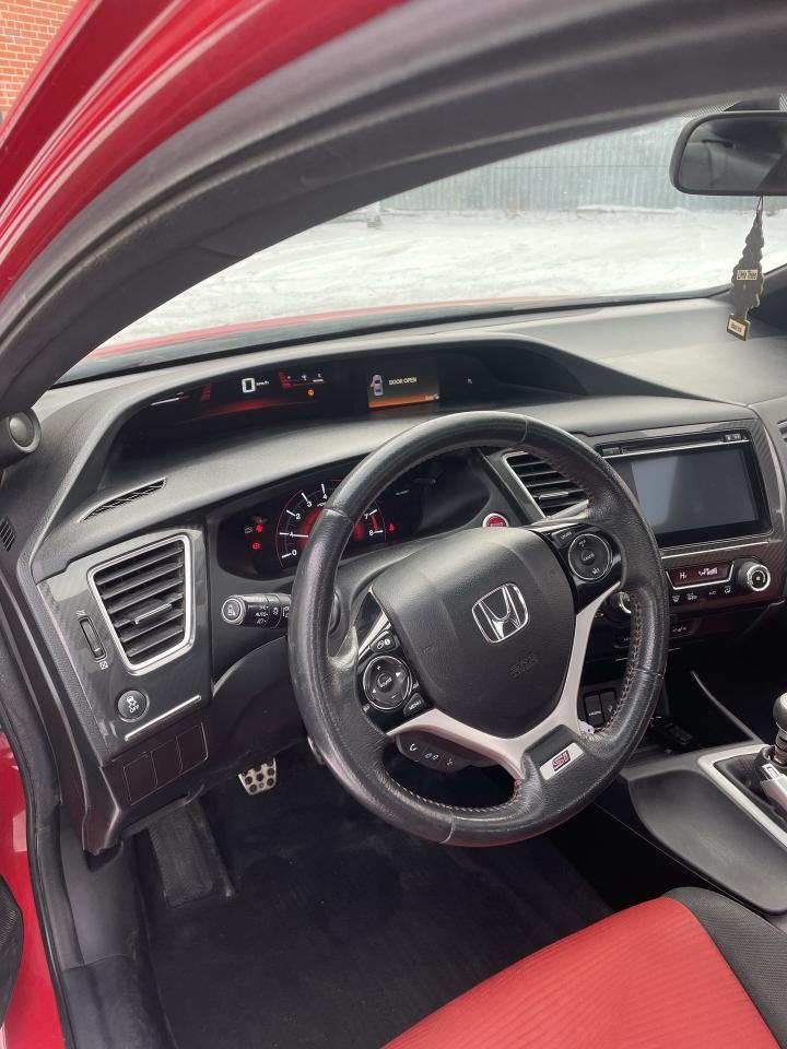 2015 Honda Civic Coupe SI 2dr 6 speed manual  navigation backup camera Photo