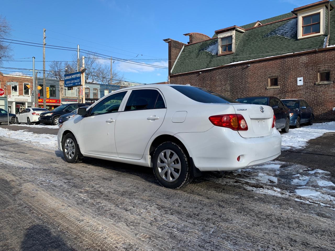 2010 Toyota Corolla 4DR SDN AUTO CE Photo2