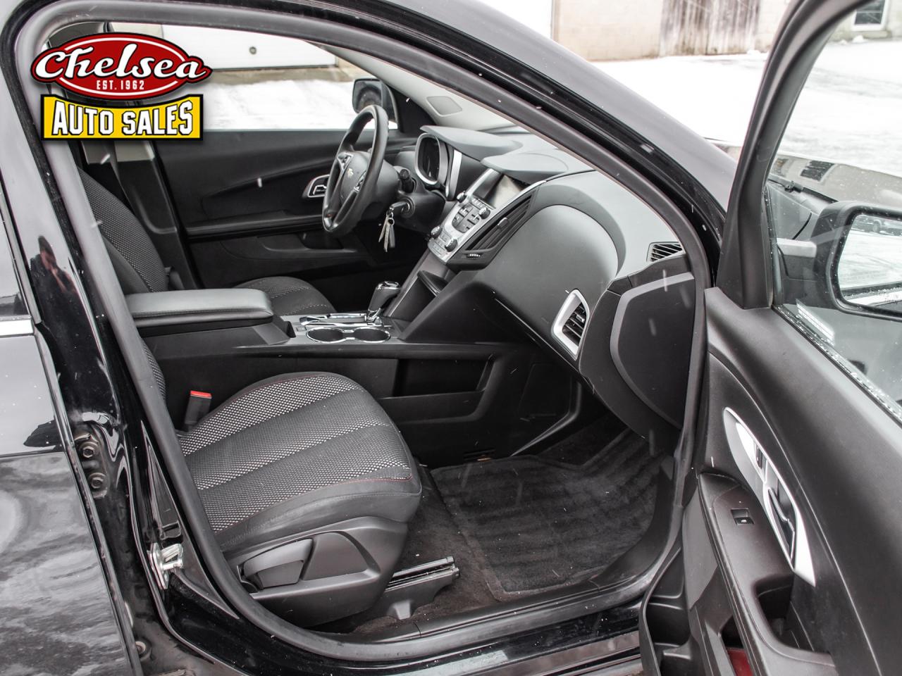 2016 Chevrolet Equinox LS 2WD Photo