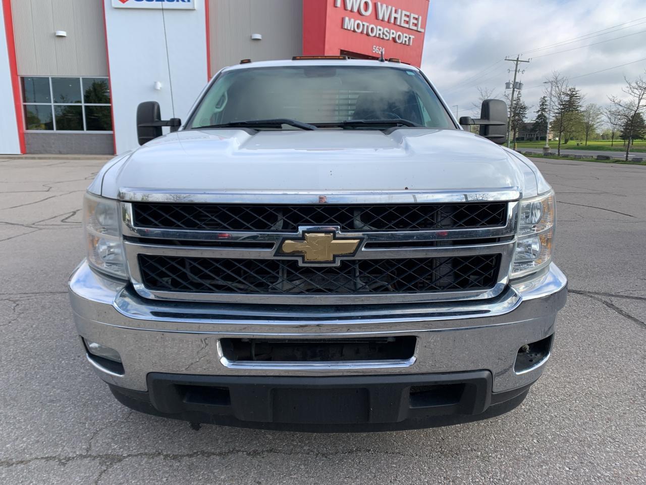 2011 Chevrolet SILVERADO 2500HD 4WD Ext Cab 143.5  LTZ DURAMAX DIESEL Photo2