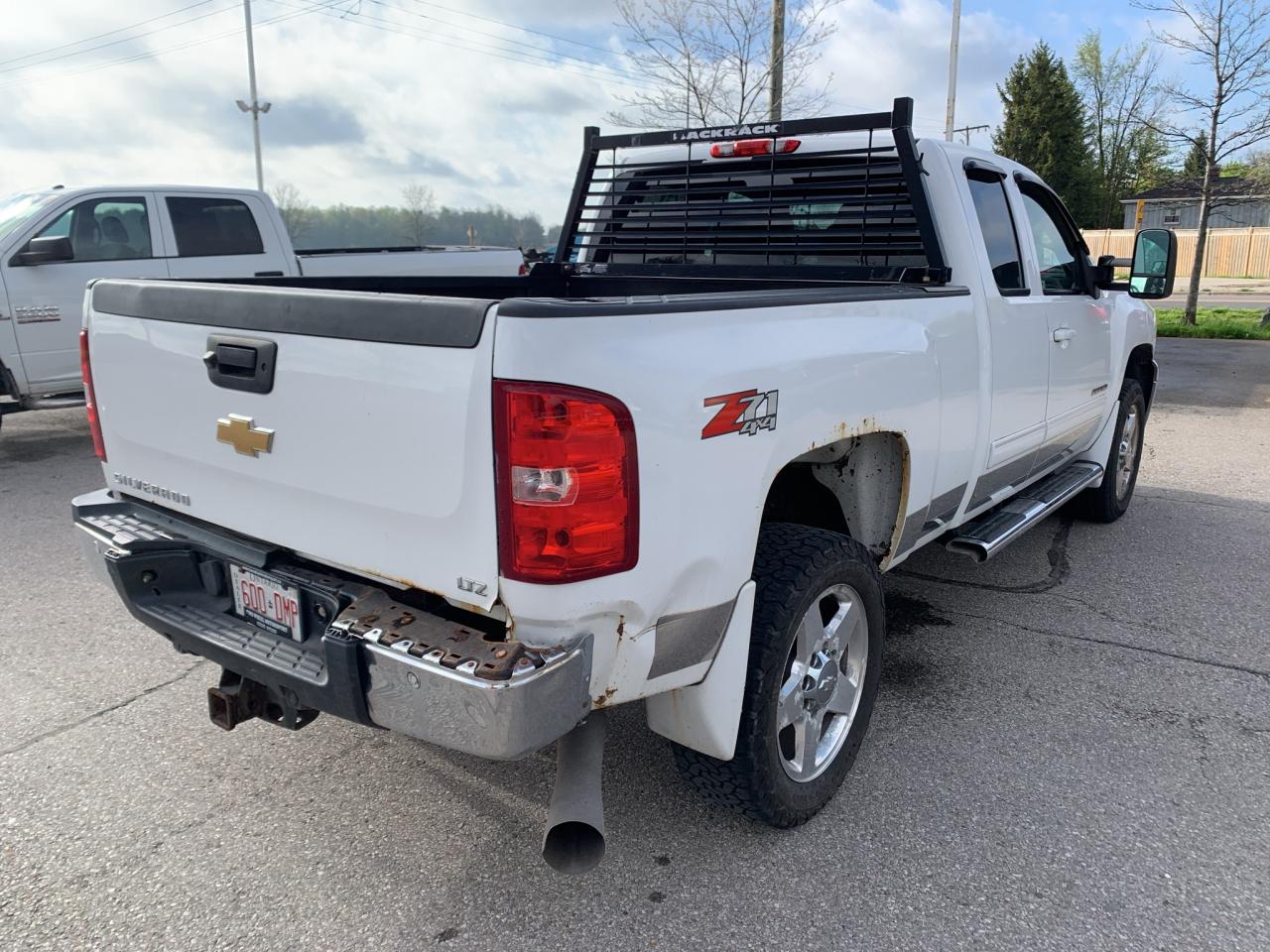 2011 Chevrolet SILVERADO 2500HD 4WD Ext Cab 143.5  LTZ DURAMAX DIESEL Photo