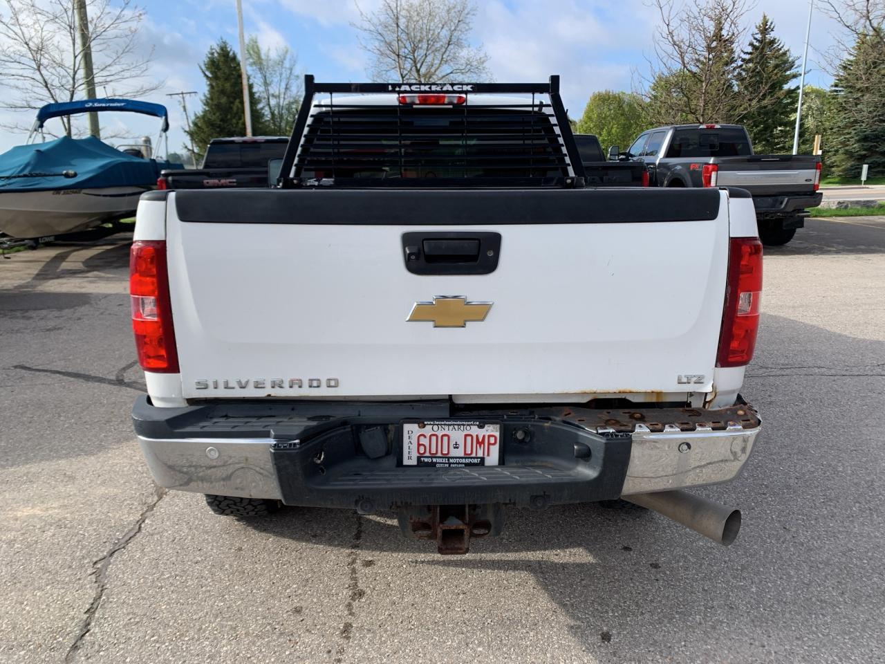 2011 Chevrolet SILVERADO 2500HD 4WD Ext Cab 143.5  LTZ DURAMAX DIESEL Photo
