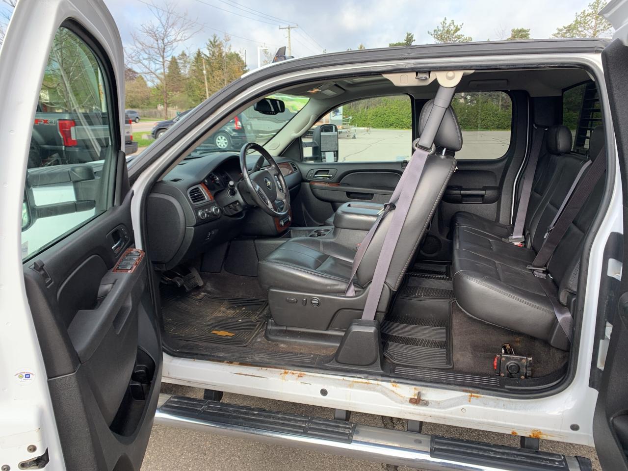 2011 Chevrolet SILVERADO 2500HD 4WD Ext Cab 143.5  LTZ DURAMAX DIESEL Photo