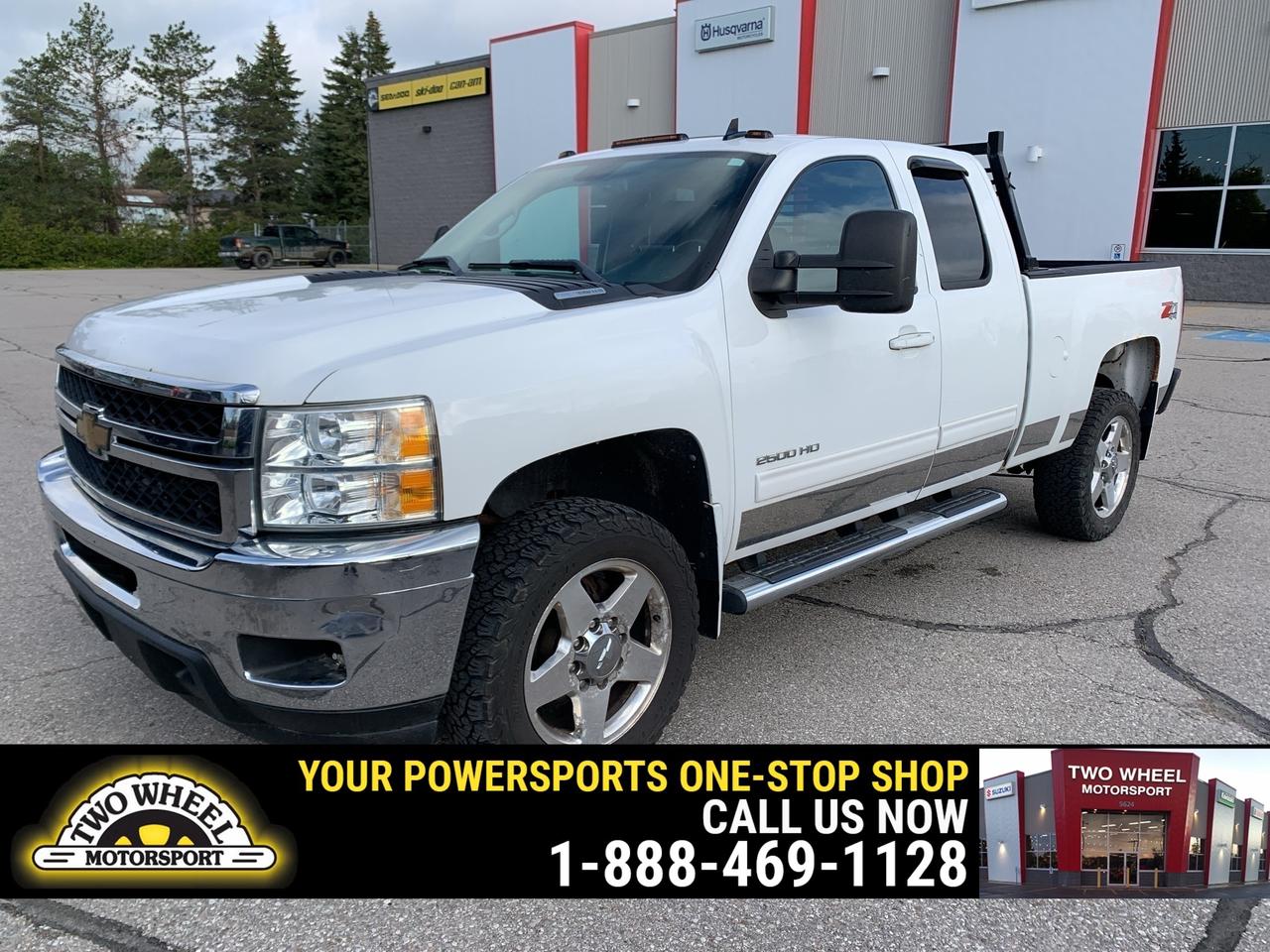 2011 Chevrolet SILVERADO 2500HD 4WD Ext Cab 143.5  LTZ DURAMAX DIESEL Photo0