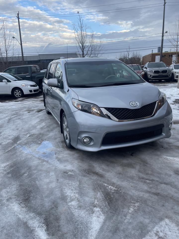 2014 Toyota Sienna SE 8 PASS BACKUP CAMERA SUNROOF LEATHER Photo3