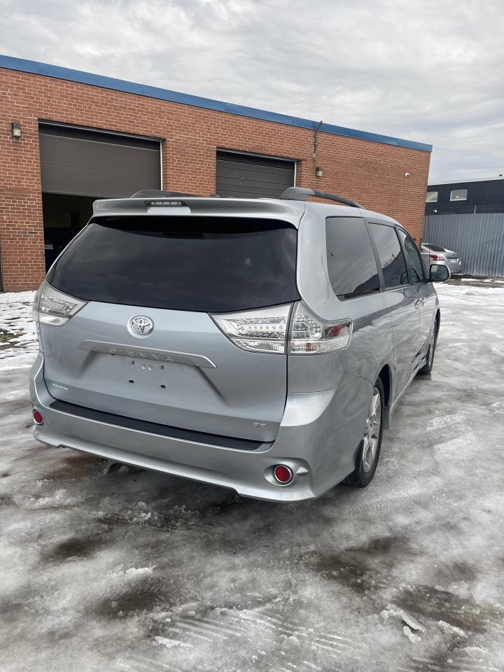 2014 Toyota Sienna SE 8 PASS BACKUP CAMERA SUNROOF LEATHER Photo