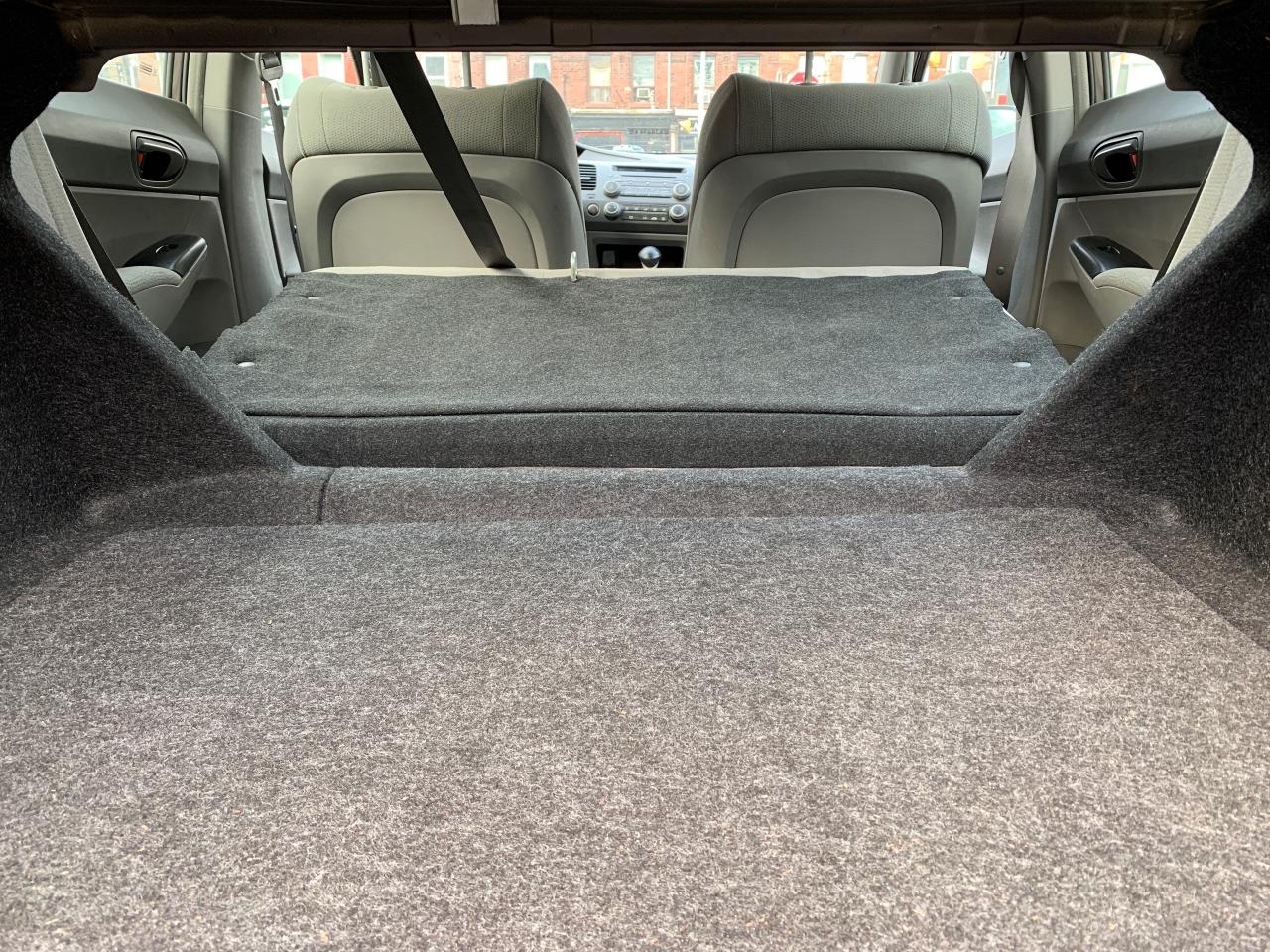 2011 Honda Civic 4dr Auto DX-G Photo