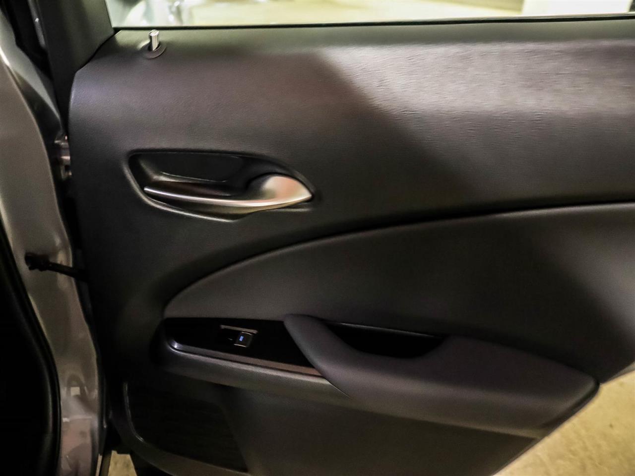 2025 Lexus UX UX 300h CVT Photo