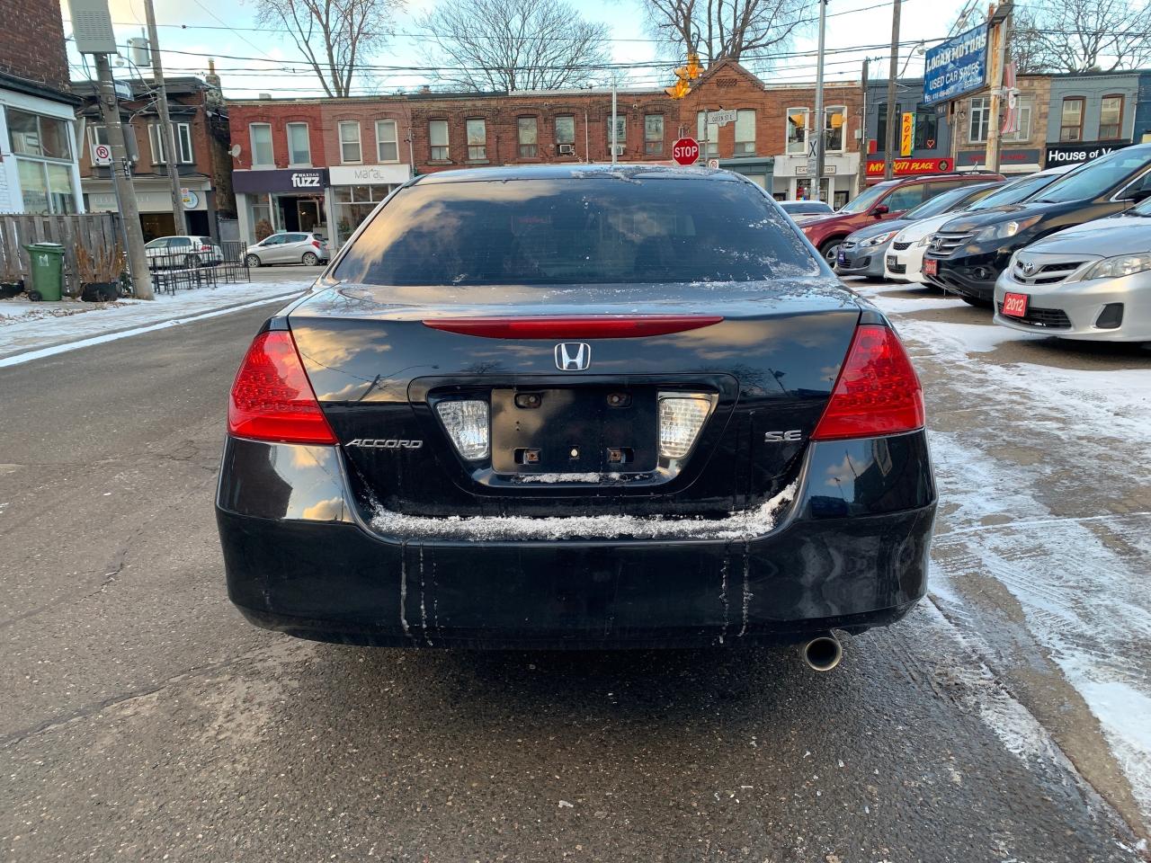 2007 Honda Accord 4dr I4 AT SE Photo3