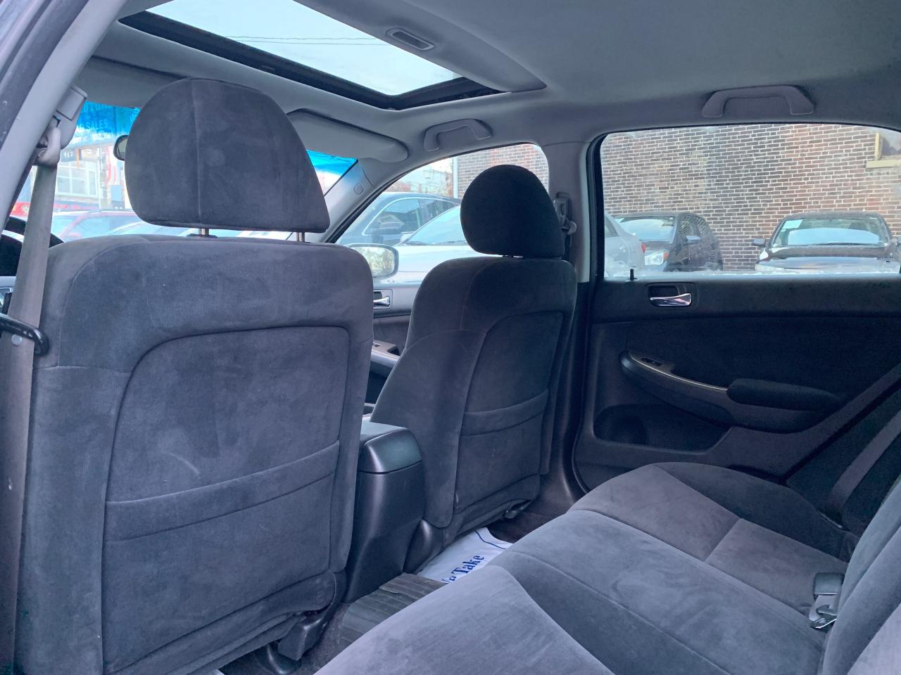 2007 Honda Accord 4dr I4 AT SE Photo