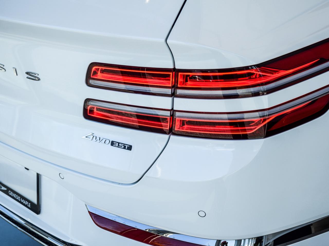 2025 Genesis GV80 3.5T Prestige AWD 7P   Manager Used Demonstrator Photo