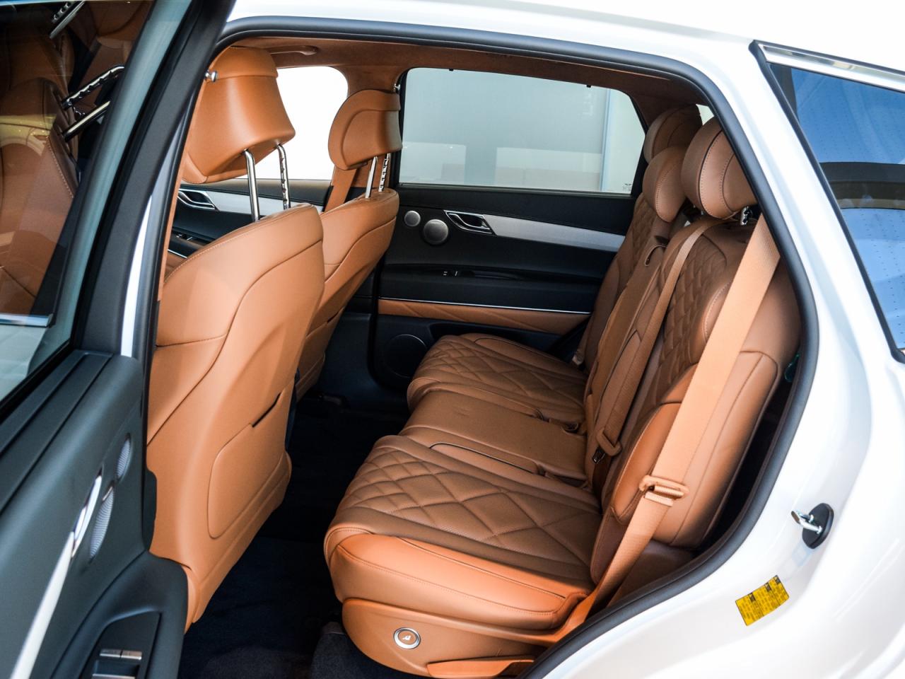 2025 Genesis GV80 3.5T Prestige AWD 7P   Manager Used Demonstrator Photo