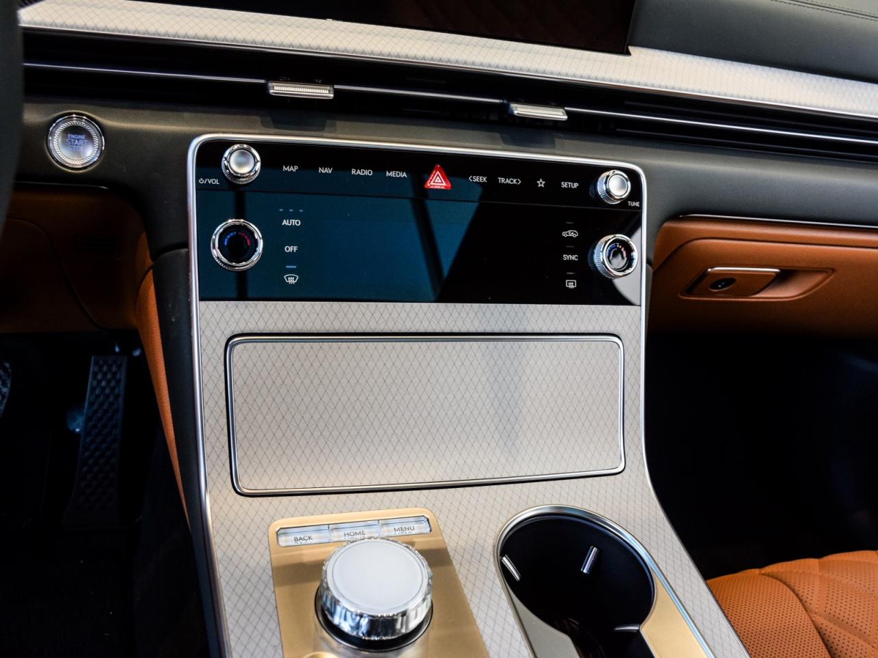 2025 Genesis GV80 3.5T Prestige AWD 7P   Manager Used Demonstrator Photo