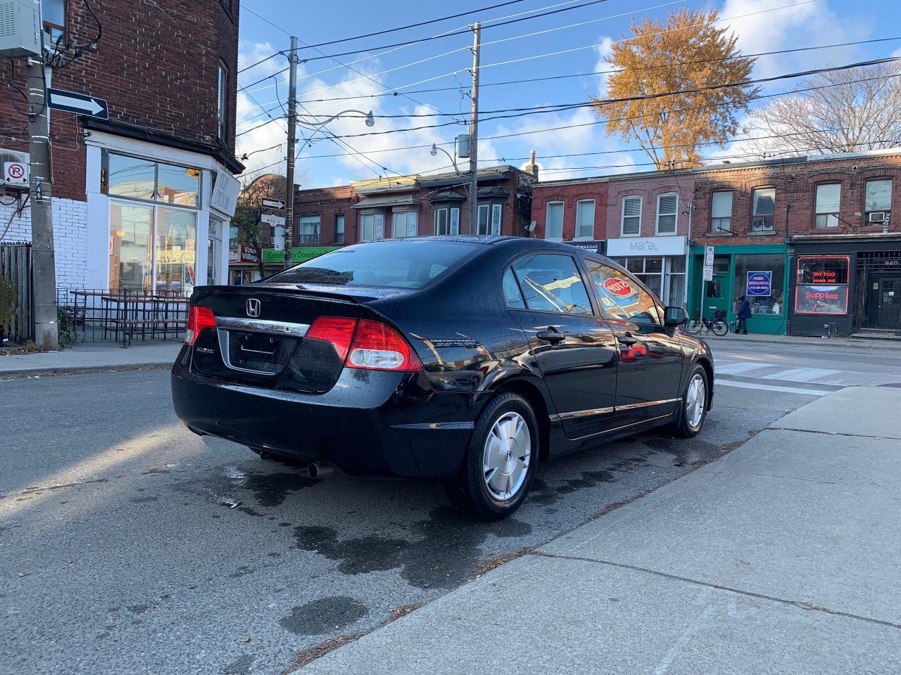 2010 Honda Civic 4dr Auto DX-G Photo4