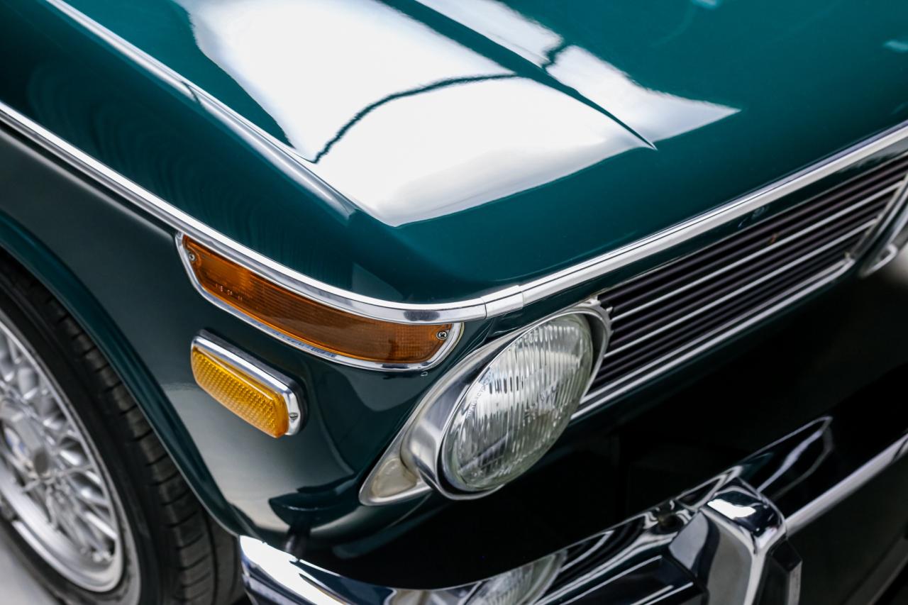 1973 BMW 2002 2.0L 125HP 4 SPEED MANUAL  RECAROSEATS POWERTRUNK Photo