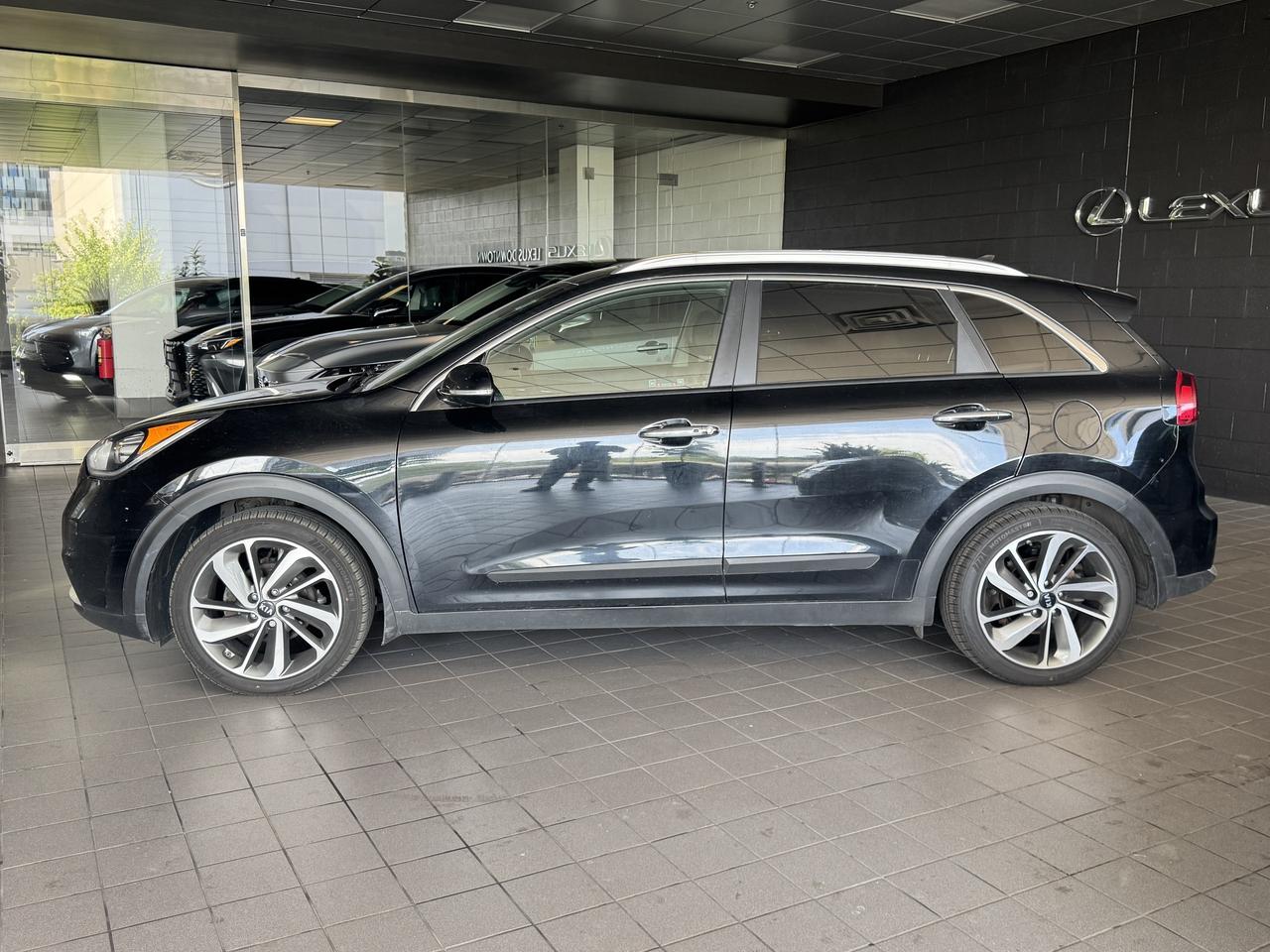 2019 Kia NIRO SX Touring FWD AS-IS Welcome Trades Photo