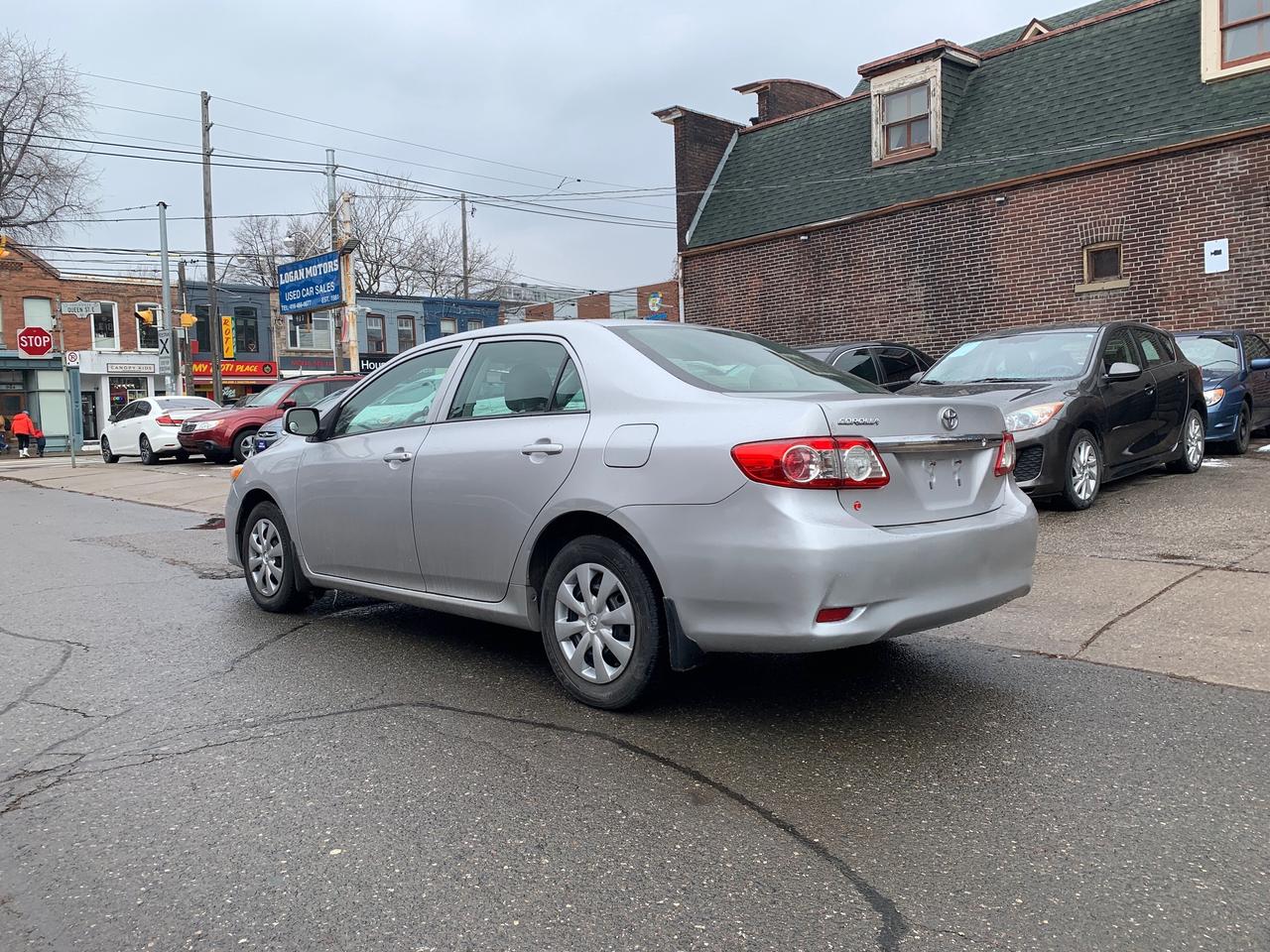 2012 Toyota Corolla 4DR SDN AUTO CE Photo2