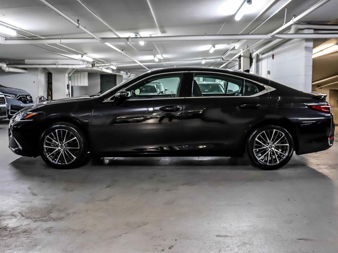 2024 Lexus ES Luxury Pkg Dealer Demonstrator Leasing Available Photo4