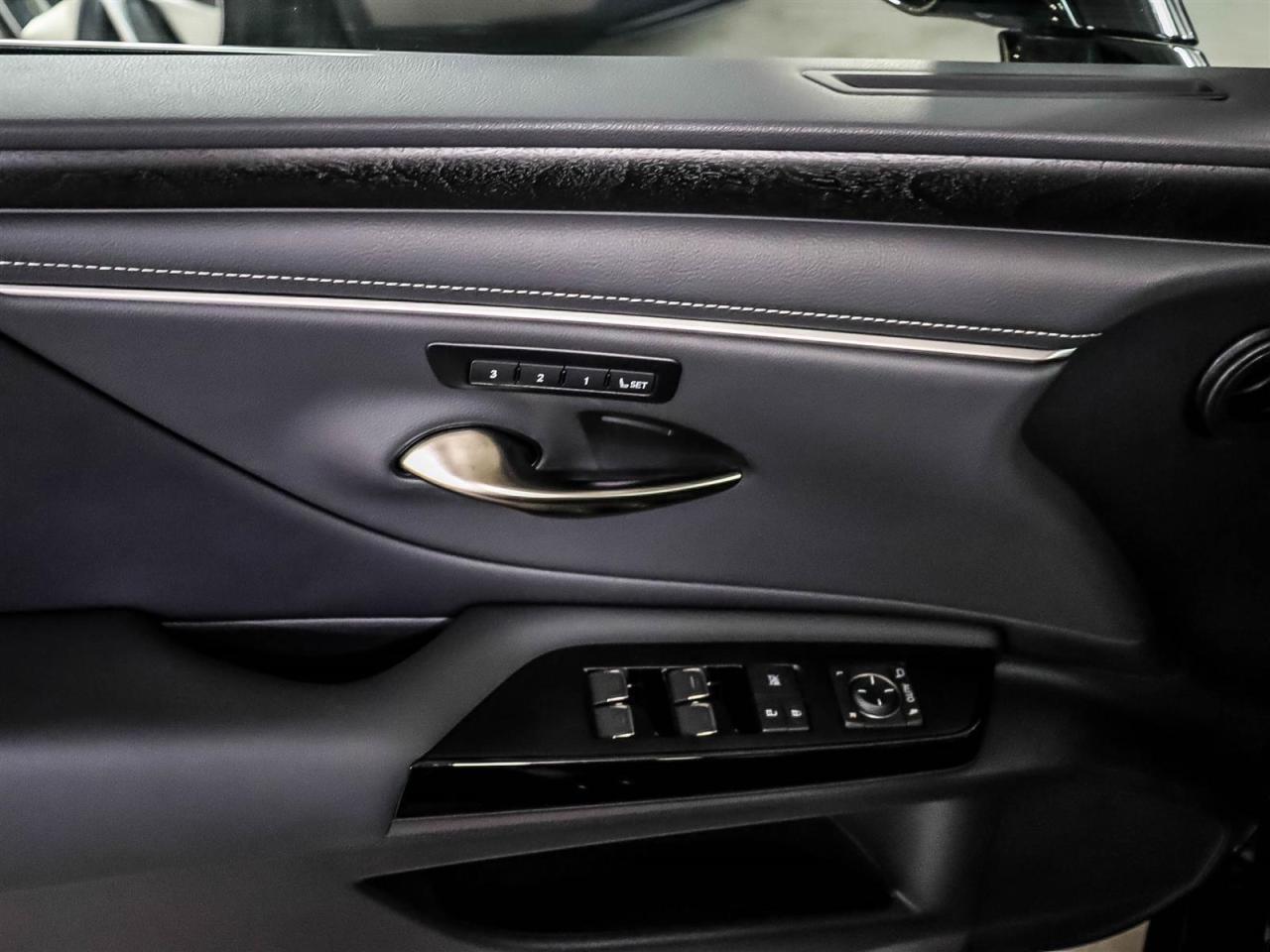 2024 Lexus ES Luxury Pkg Dealer Demonstrator Leasing Available Photo