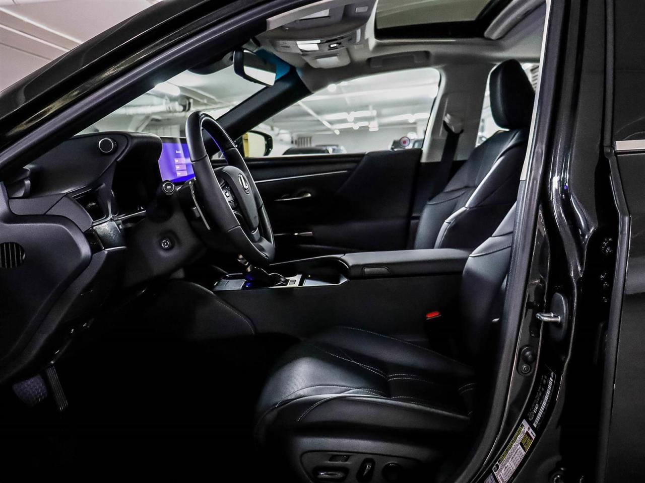 2024 Lexus ES Luxury Pkg Dealer Demonstrator Leasing Available Photo