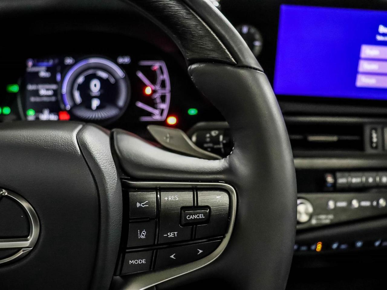 2024 Lexus ES Luxury Pkg Dealer Demonstrator Leasing Available Photo