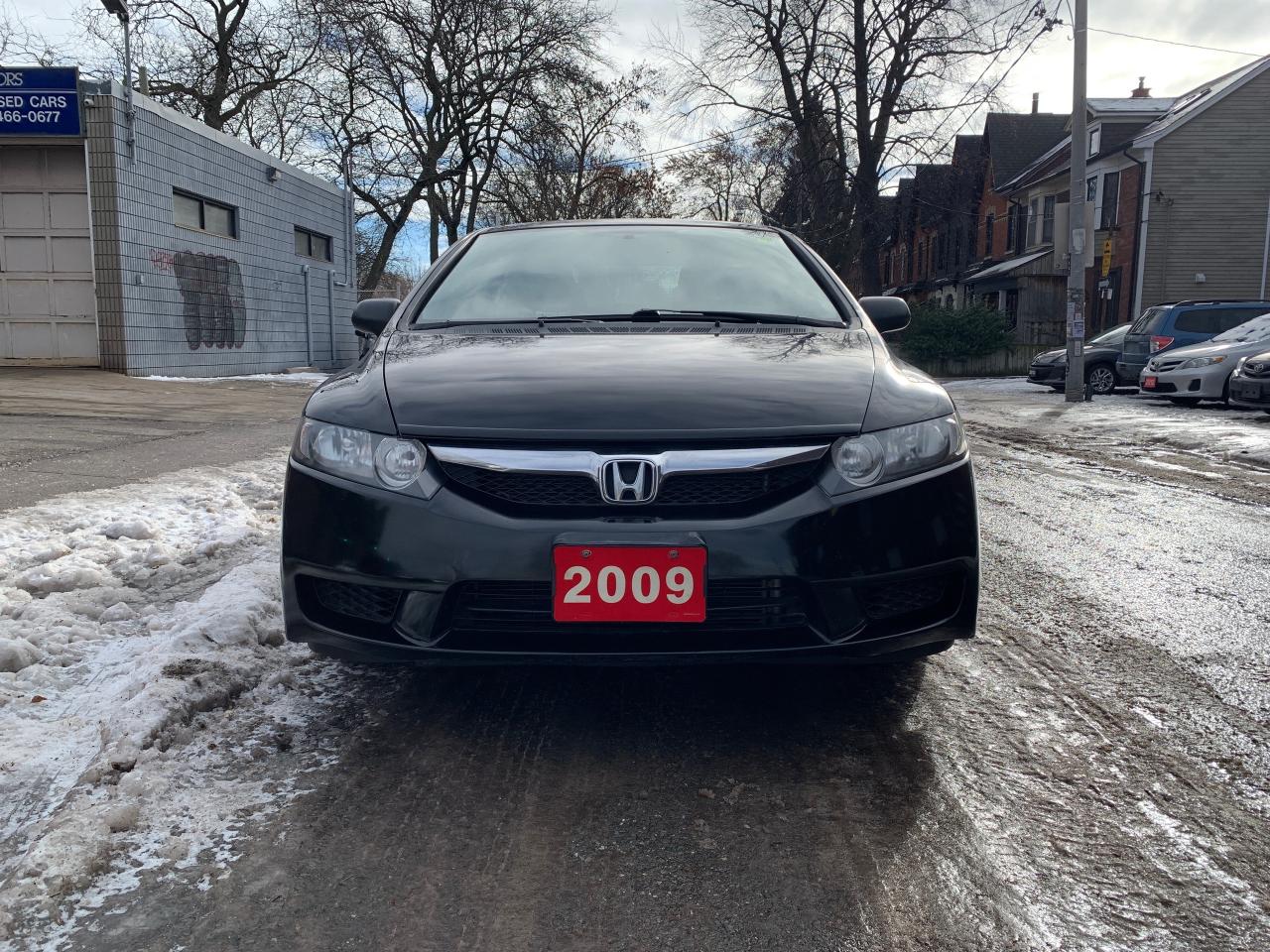 2009 Honda Civic 4dr Auto DX-G Photo