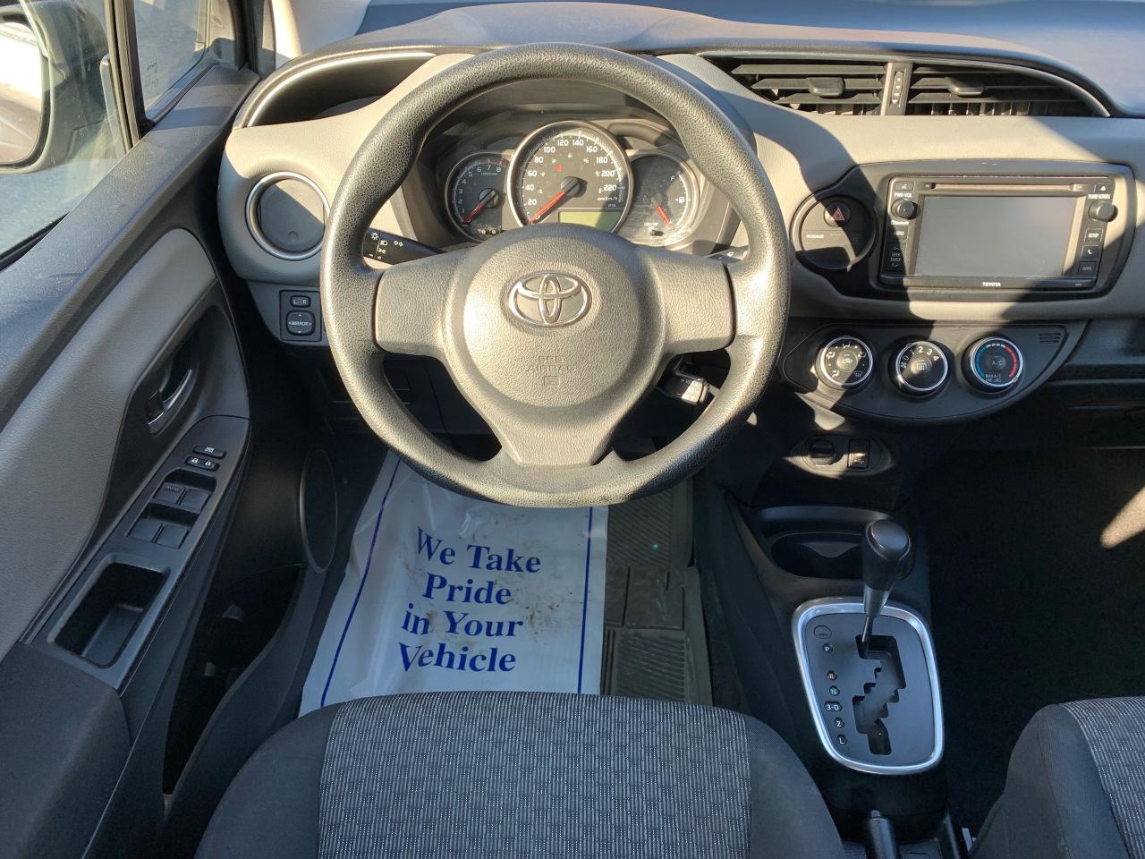 2016 Toyota Yaris 5dr HB Auto LE Photo