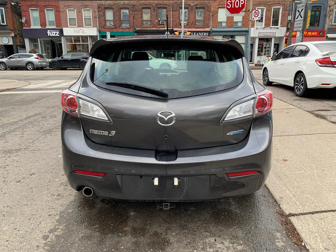 2013 Mazda MAZDA3 4dr HB Sport Auto GS-SKYACTIV Photo
