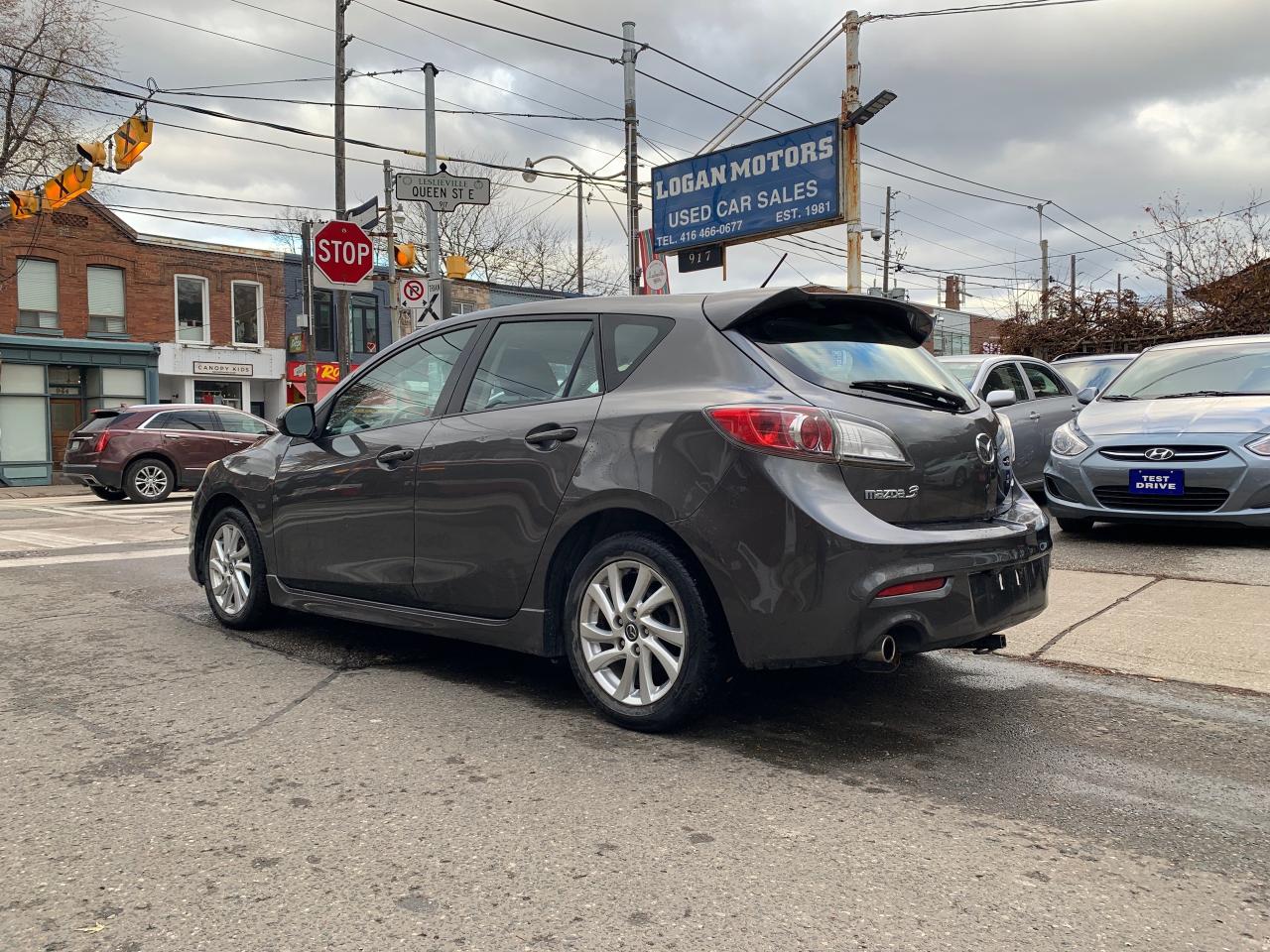 2013 Mazda MAZDA3 4dr HB Sport Auto GS-SKYACTIV Photo2