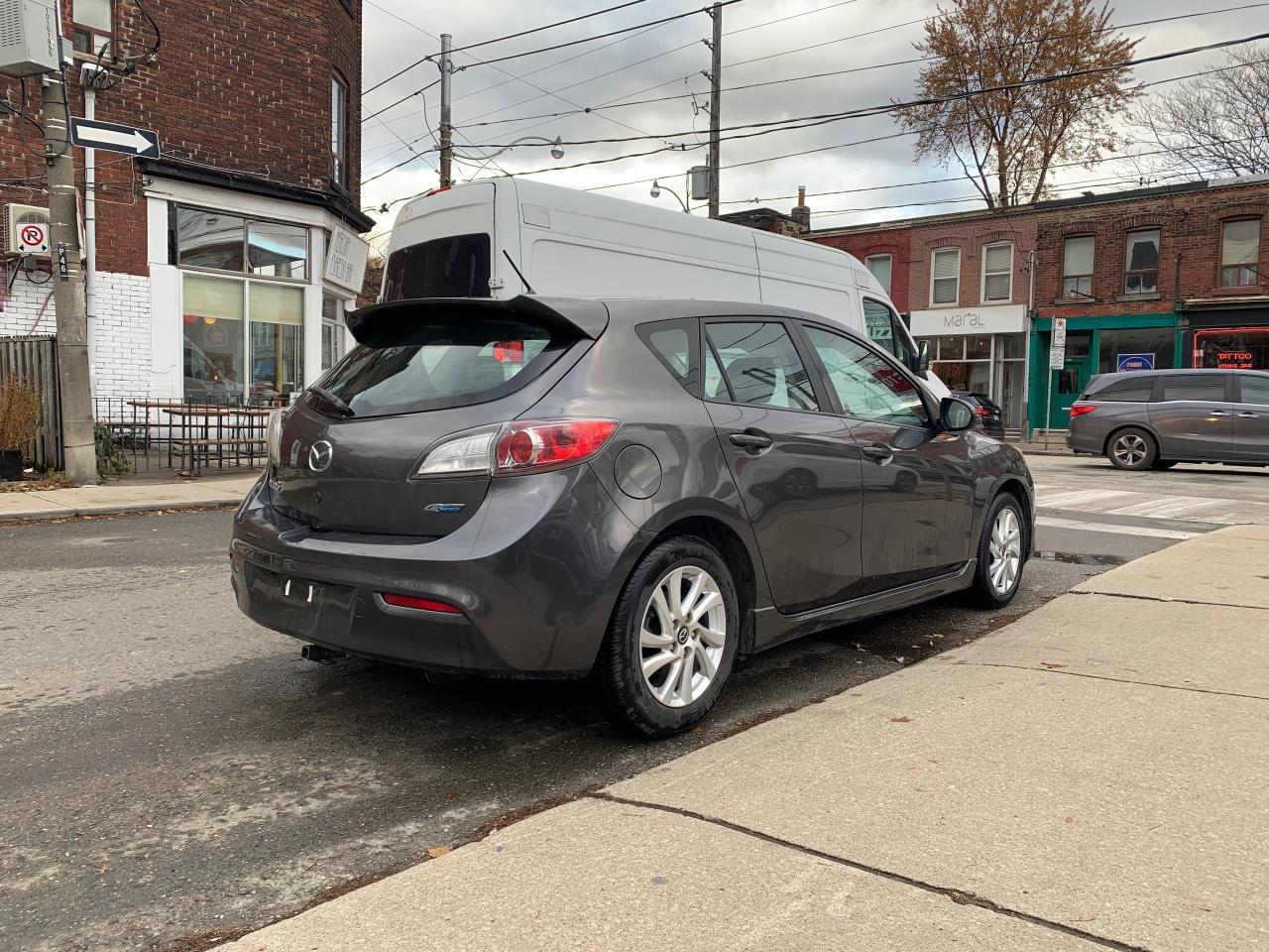 2013 Mazda MAZDA3 4dr HB Sport Auto GS-SKYACTIV Photo4