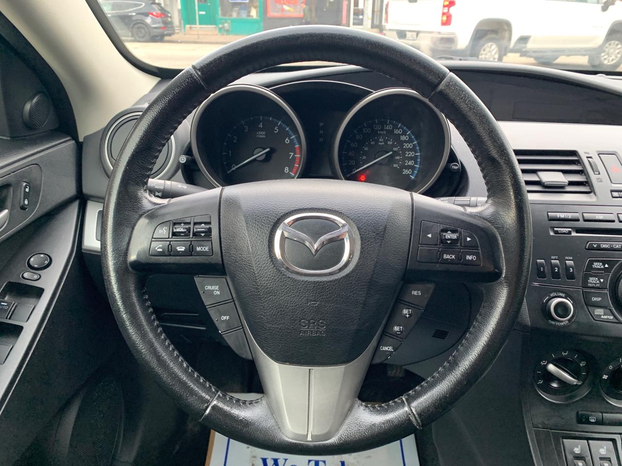 2013 Mazda MAZDA3 4dr HB Sport Auto GS-SKYACTIV Photo