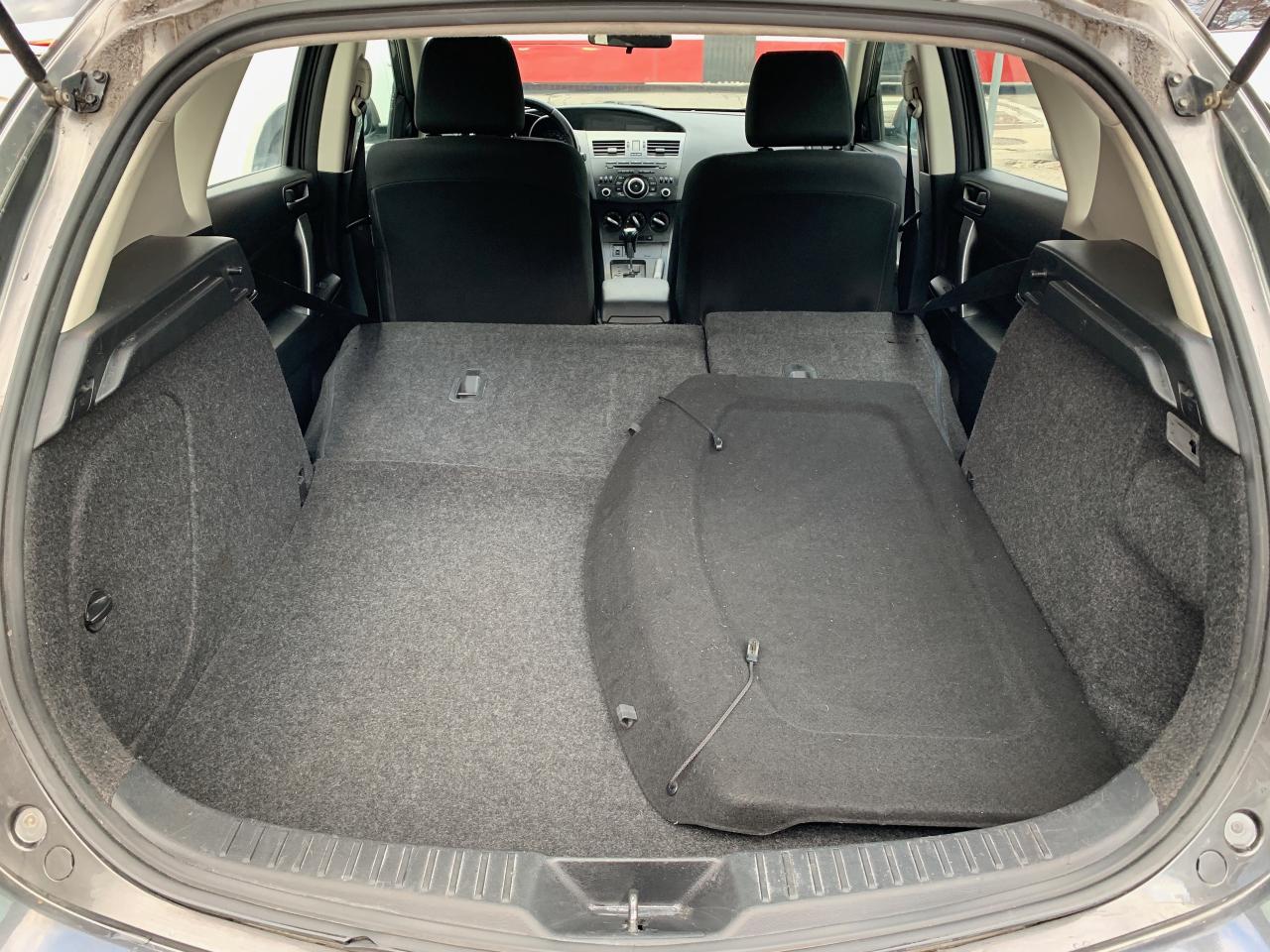 2013 Mazda MAZDA3 4dr HB Sport Auto GS-SKYACTIV Photo