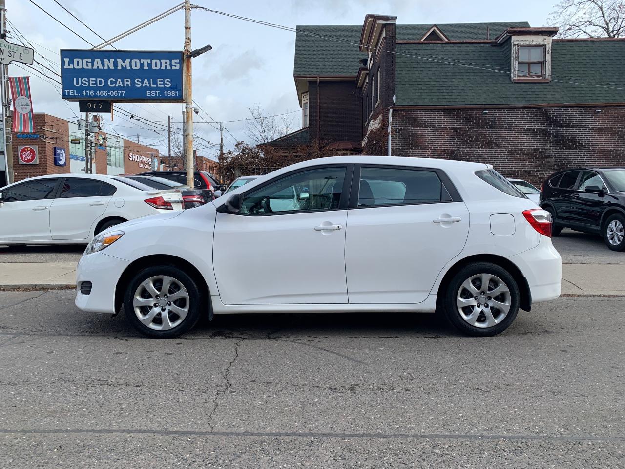 2014 Toyota Matrix 4DR WGN AUTO FWD Photo