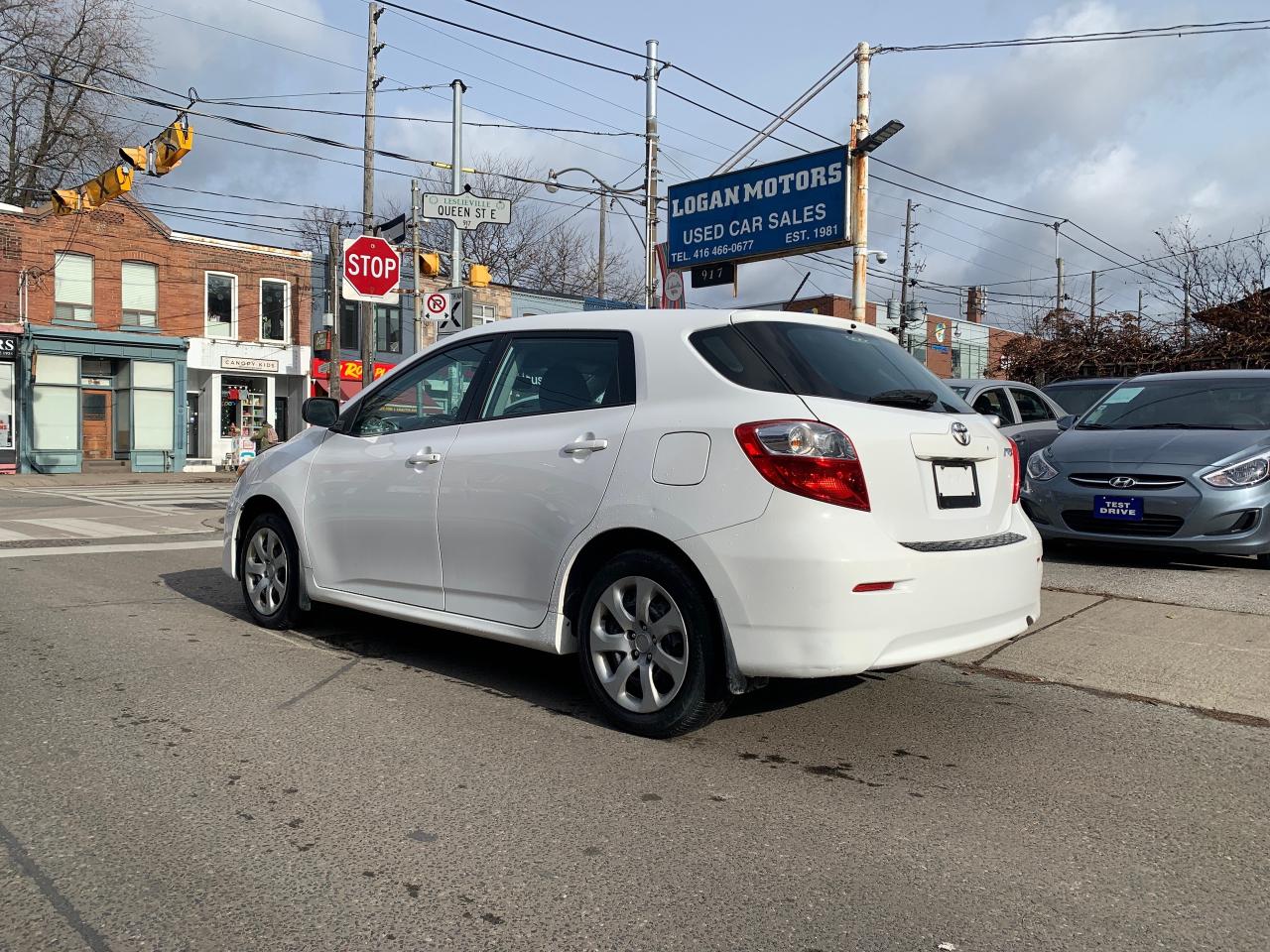 2014 Toyota Matrix 4DR WGN AUTO FWD Photo2