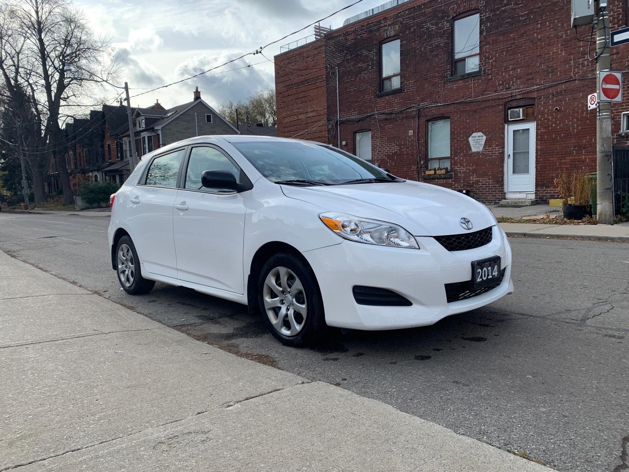 2014 Toyota Matrix 4DR WGN AUTO FWD Photo