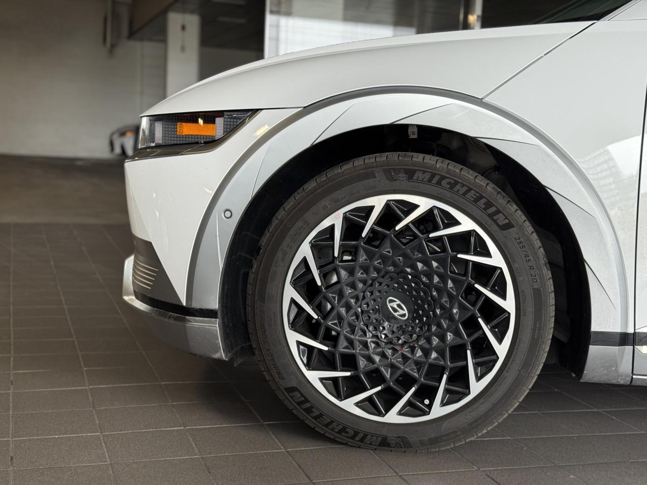 2024 Hyundai IONIQ 5 Preferred AWD Long Range w-Ultimate Pkg Photo