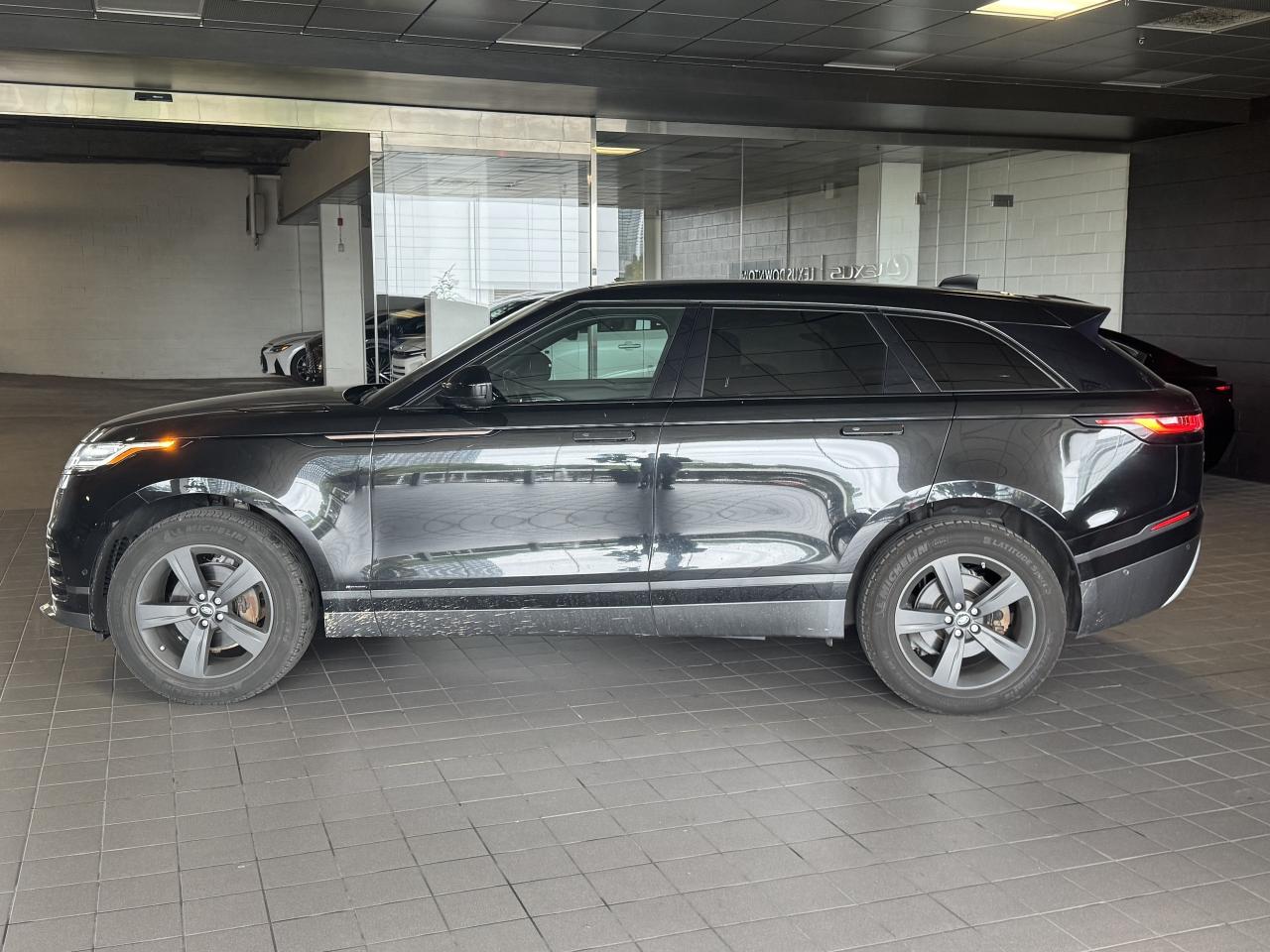 2019 Land Rover Range Rover Velar D180 R-Dynamic SE Safety Certified Welcome Trades Photo2