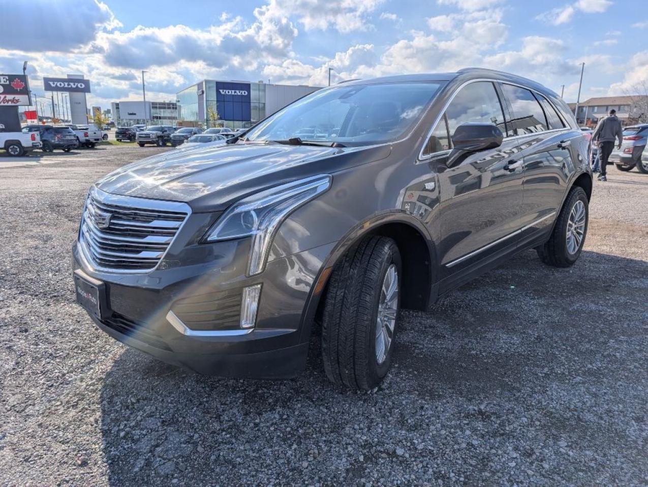 2019 Cadillac XT5 Luxury AWD   LEATHER   SUNROOF   CAMERA   HTD SEAT Photo