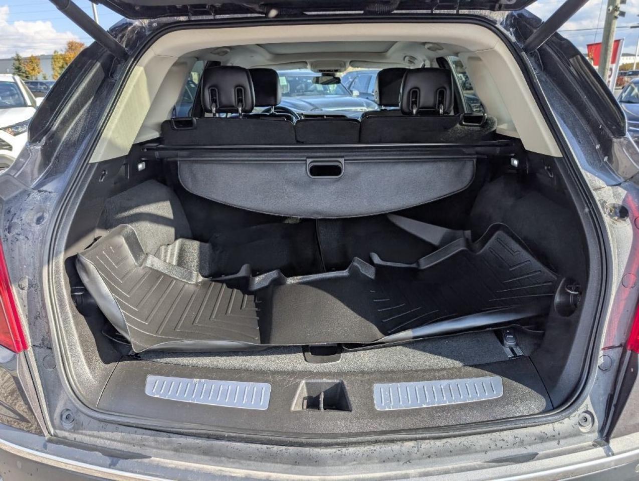 2019 Cadillac XT5 Luxury AWD   LEATHER   SUNROOF   CAMERA   HTD SEAT Photo