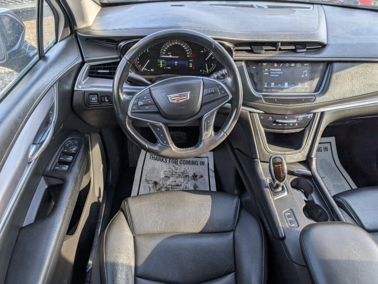 2019 Cadillac XT5 Luxury AWD   LEATHER   SUNROOF   CAMERA   HTD SEAT Photo