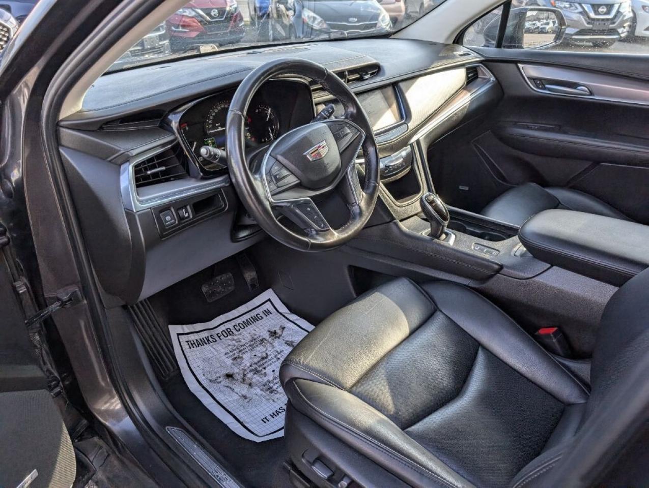 2019 Cadillac XT5 Luxury AWD   LEATHER   SUNROOF   CAMERA   HTD SEAT Photo