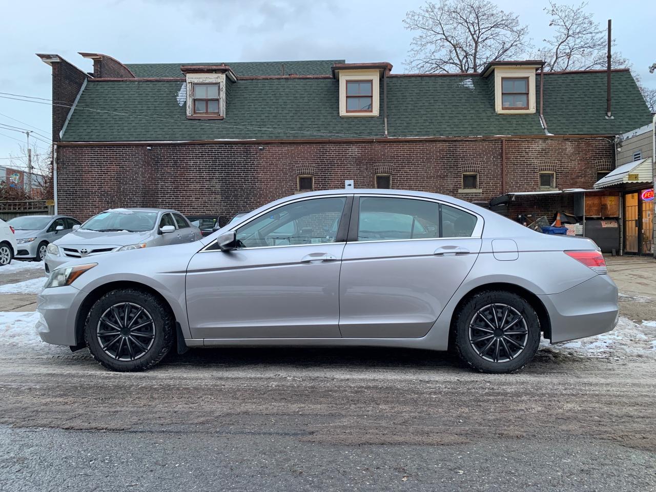 2011 Honda Accord Sedan 4dr I4 Auto SE Photo