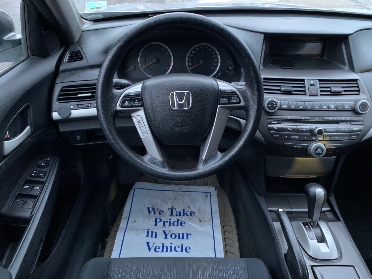 2011 Honda Accord Sedan 4dr I4 Auto SE Photo