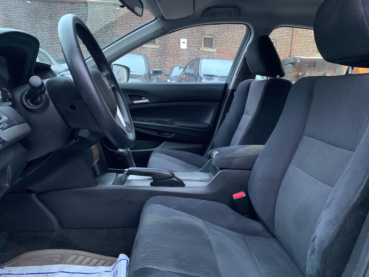 2011 Honda Accord Sedan 4dr I4 Auto SE Photo