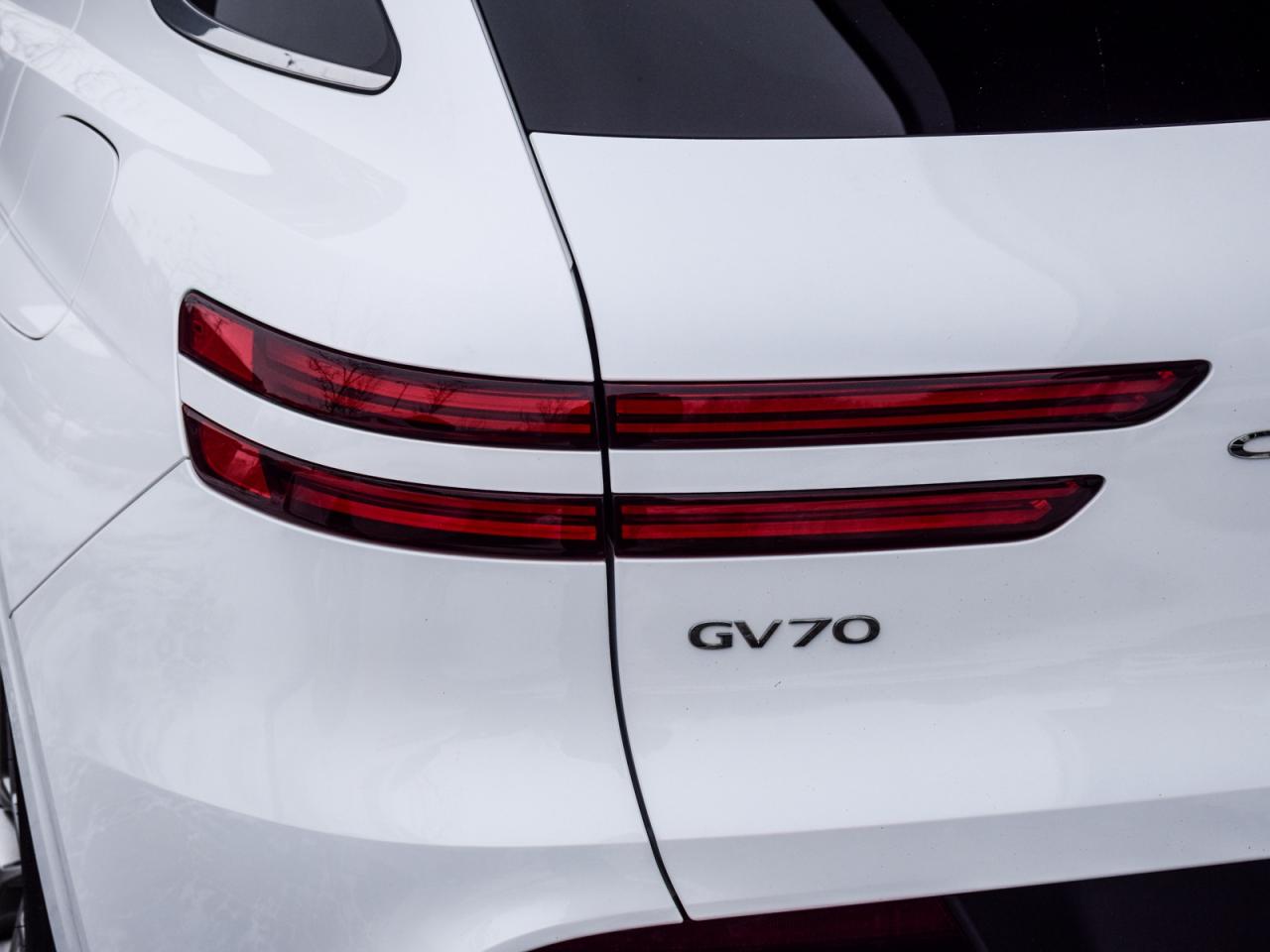 2022 Genesis GV70 2.5T Advanced AWD *1Owner/No Accident Records* Photo
