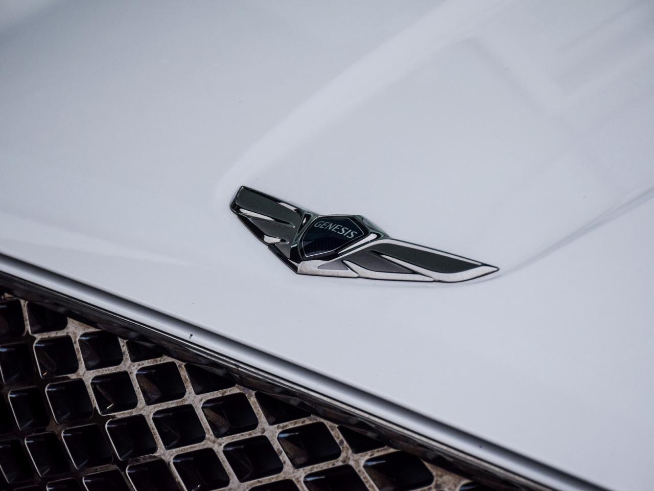 2022 Genesis GV70 2.5T Advanced AWD *1Owner/No Accident Records* Photo